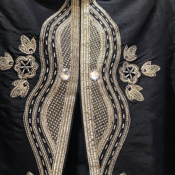 ☘️Black 100% Silk Skirt With Gold Thread - Picture 3 of 7